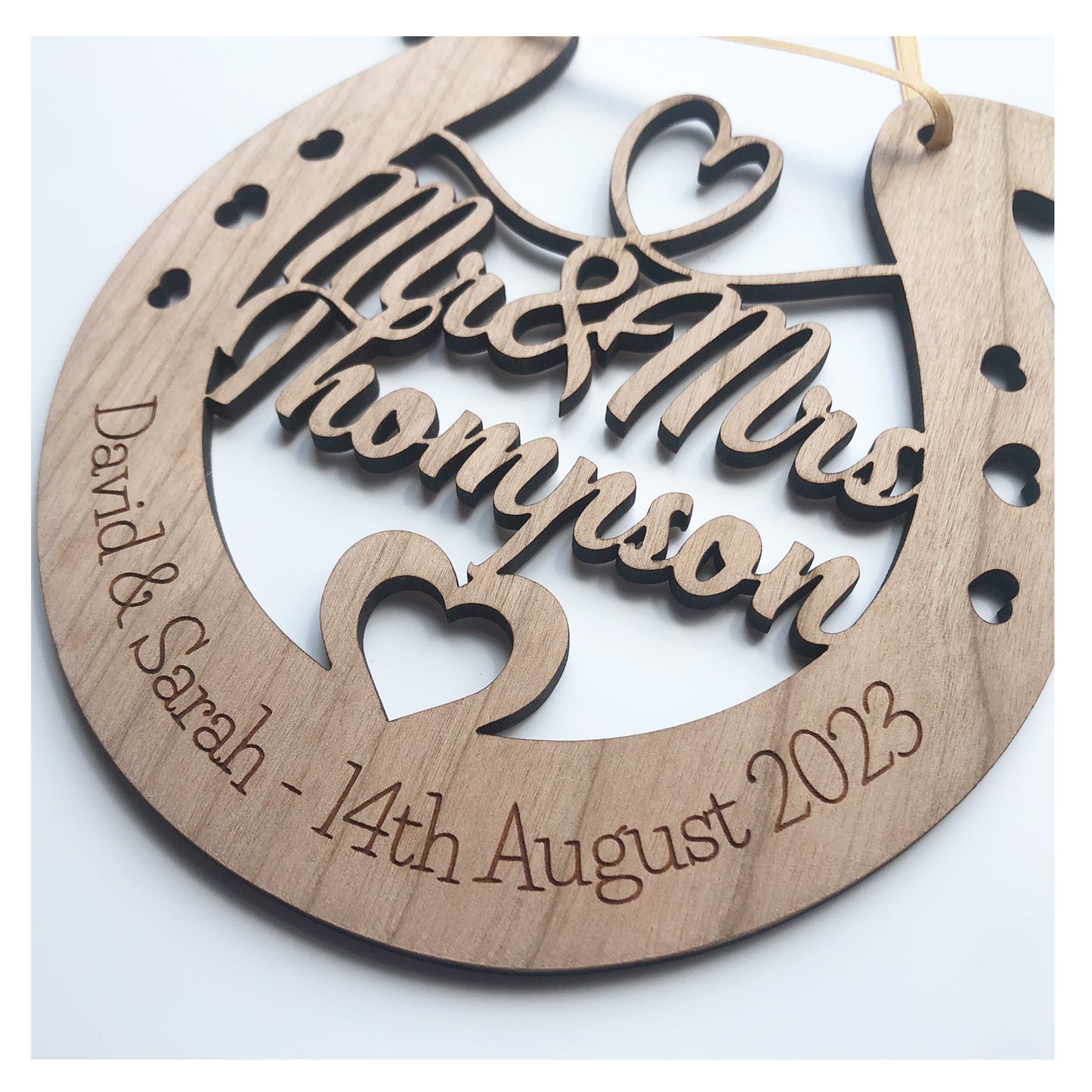 Mr & Mrs Personalised Wooden Wedding Lucky Horseshoe Plaque Gift For Bride And Groom