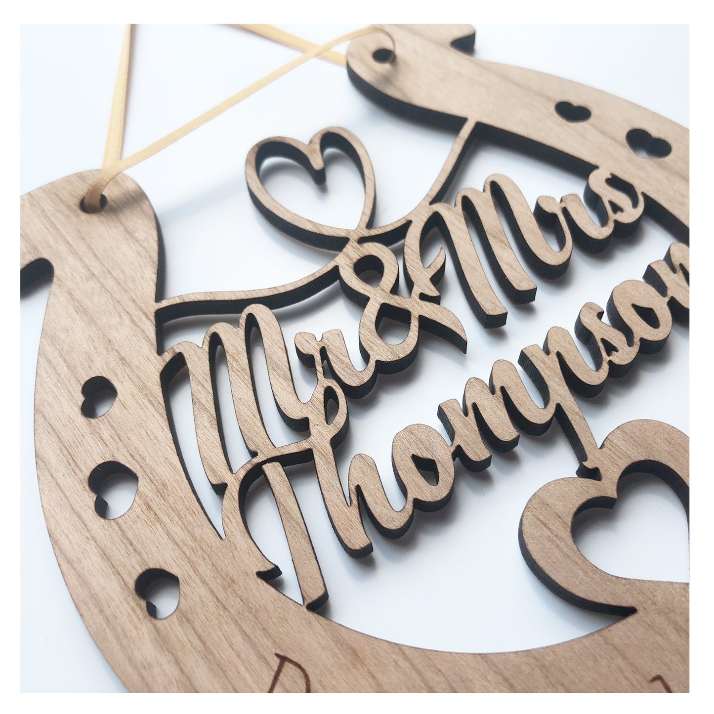 Mr & Mrs Personalised Wooden Wedding Lucky Horseshoe Plaque Gift For Bride And Groom