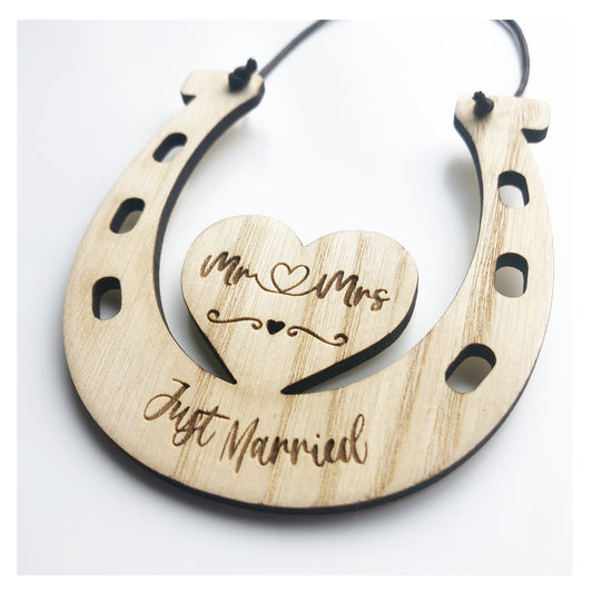 Wedding Mr & Mrs Just Married Wooden Horseshoe With Hanging Cord