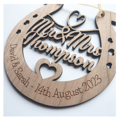 Mr & Mrs Personalised Wooden Wedding Lucky Horseshoe Plaque Gift For Bride And Groom